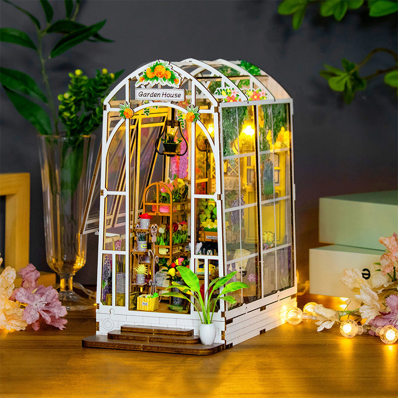 NNEDSZ Dollhouse Miniature DIY Greenhouse Kit - Garden House with LED Lights